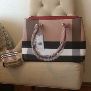 New Handbag with matching wallet!
